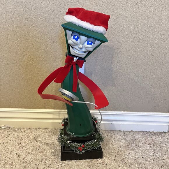 Telco Frank E Post Singing Animated Christmas Lamp Post Tested Works Vtg READ - Picture 2 of 11
